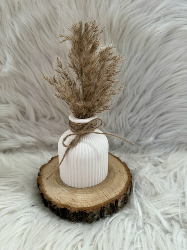 Rillenvase mit Trockenblumen - Image 1