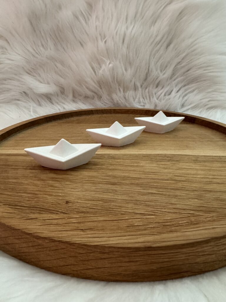 Papierschiffchen